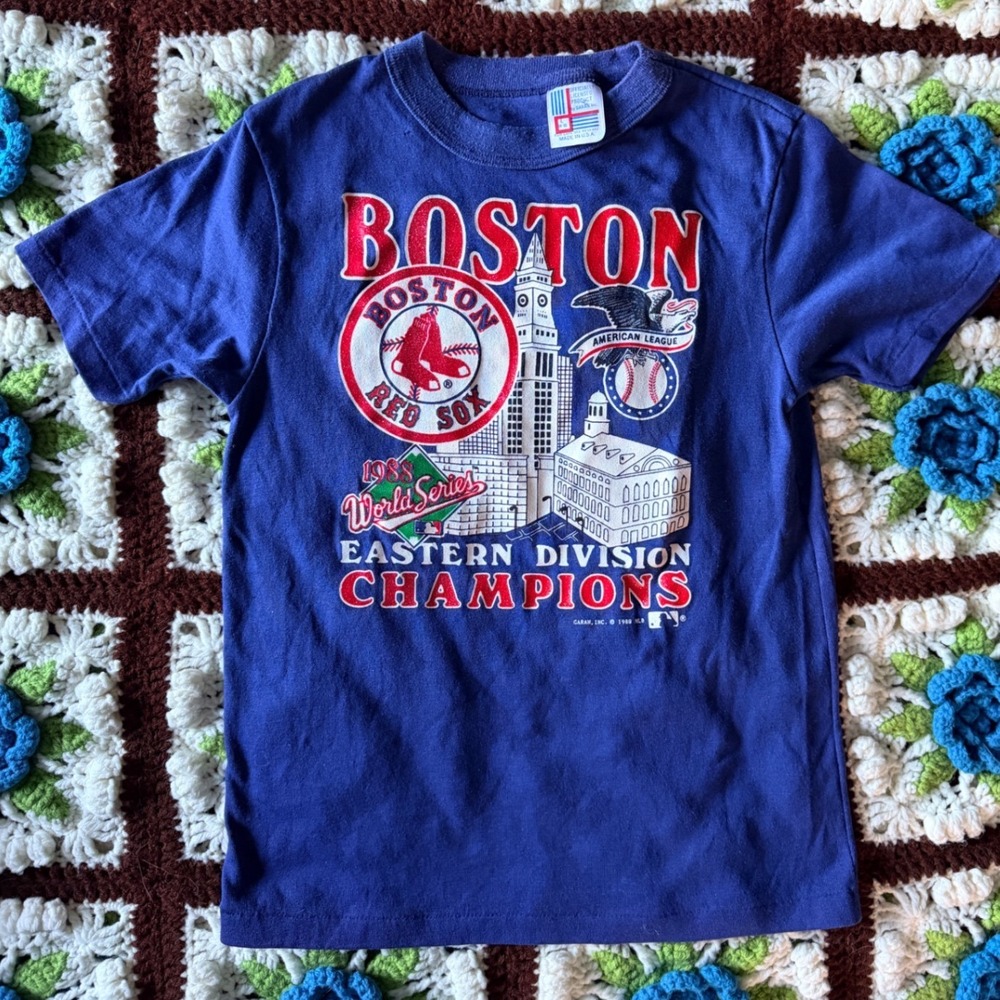 Vintage 1988 Boston Red Sox Tee 50/50 Cotton Poly Graphic with glitter - 14 / 16 - Picture 2 of 8